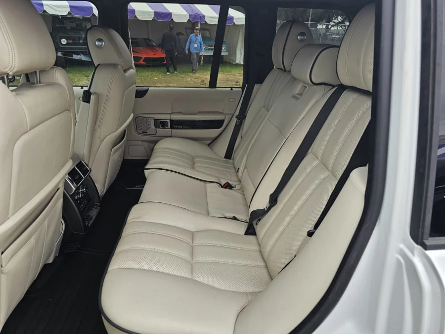 2012 Land Rover Range Rover L322 - Image 9 of 17