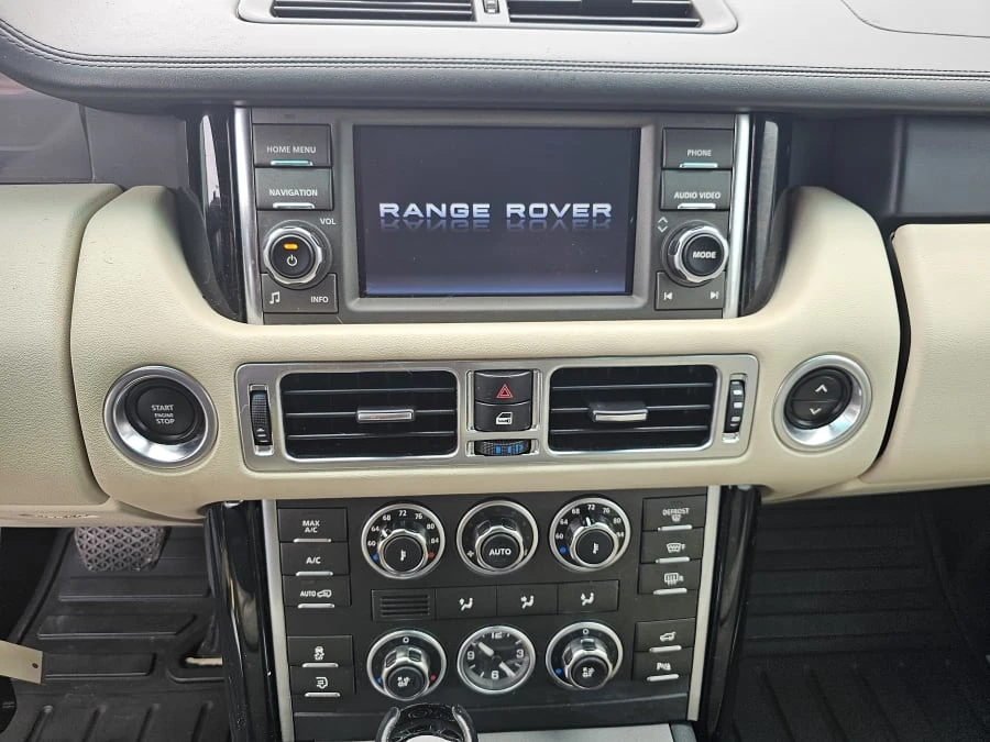 2012 Land Rover Range Rover L322 - Image 12 of 17