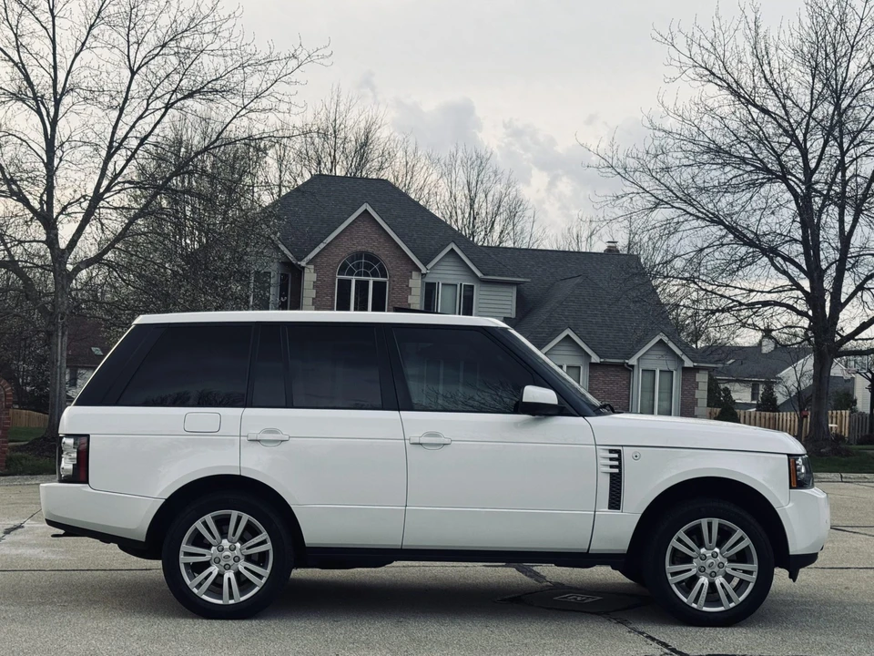 2012 Land Rover Range Rover L322 - Image 9 of 31