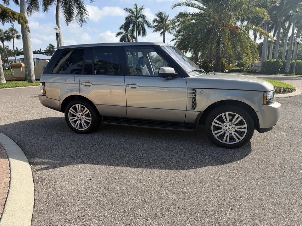 2012 Land Rover Range Rover L322 - Image 23 of 31