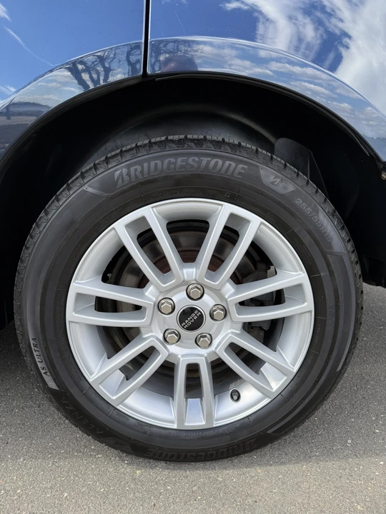2012 Land Rover Range Rover L322 - Image 24 of 31