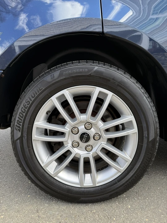 2012 Land Rover Range Rover L322 - Image 25 of 31