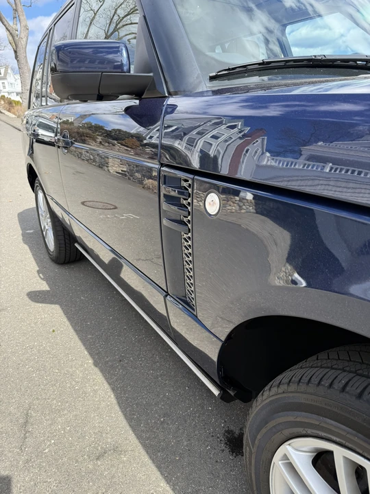 2012 Land Rover Range Rover L322 - Image 9 of 31