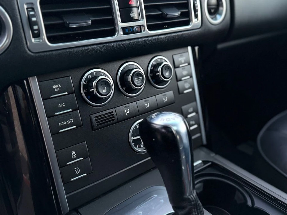 2012 Land Rover Range Rover L322 - Image 14 of 21