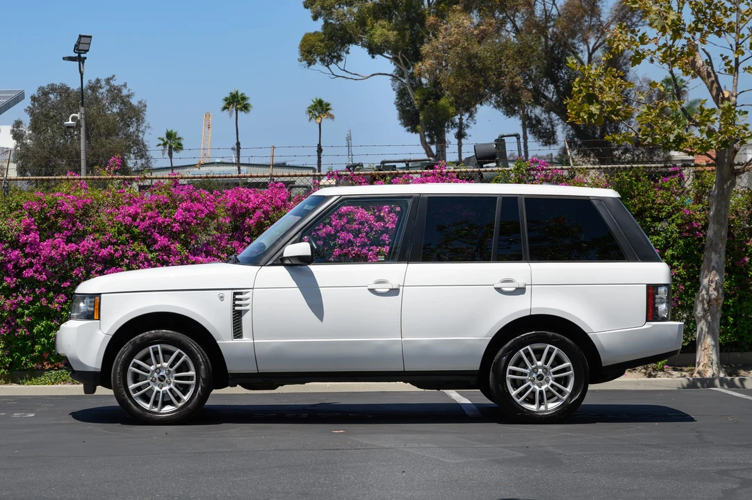 2012 Land Rover Range Rover L322 - Image 4 of 31