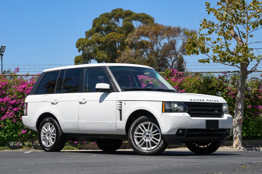 2012 Land Rover Range Rover L322 - Image 14 of 31