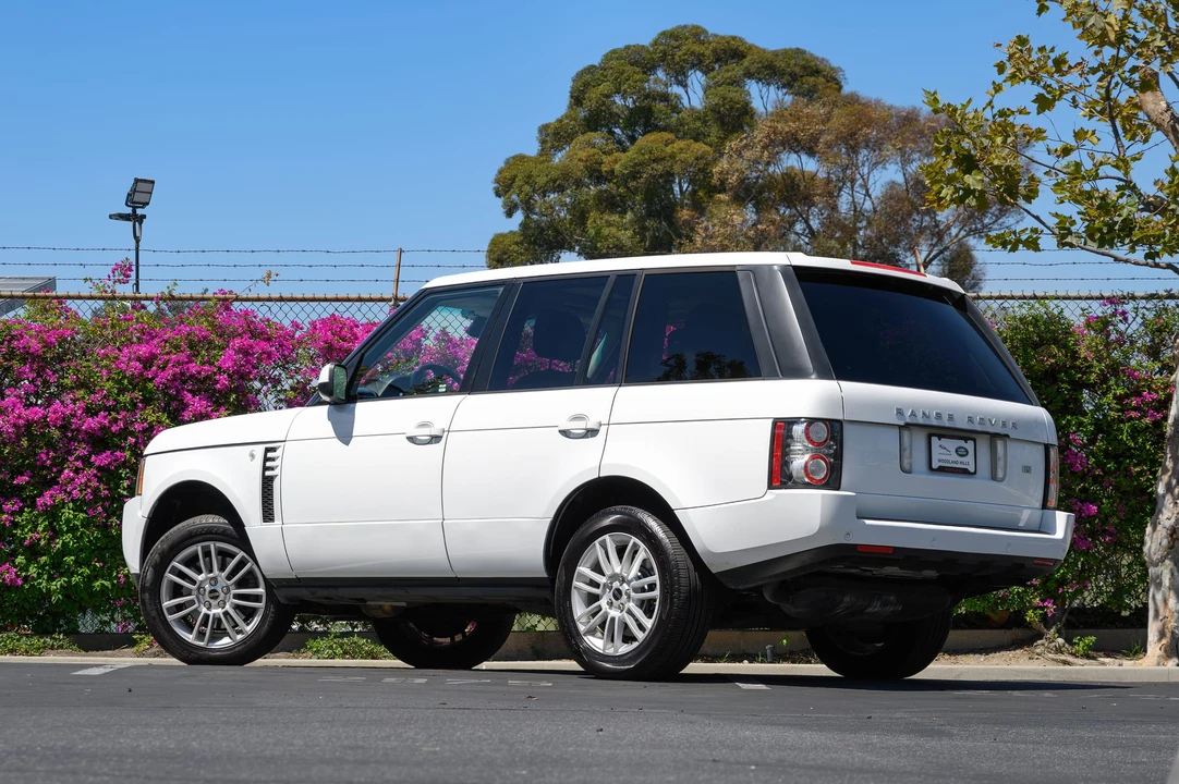2012 Land Rover Range Rover L322 - Image 8 of 31