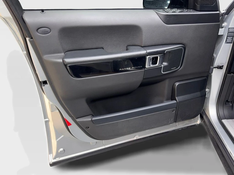 2012 Land Rover Range Rover L322 - Image 26 of 31