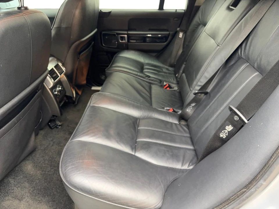 2012 Land Rover Range Rover L322 - Image 28 of 31