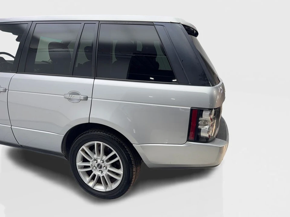2012 Land Rover Range Rover L322 - Image 19 of 21