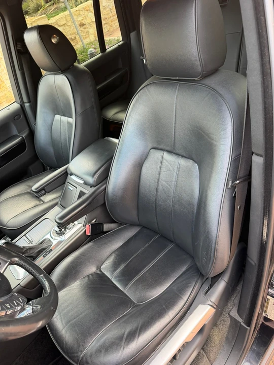 2012 Land Rover Range Rover L322 - Image 11 of 30