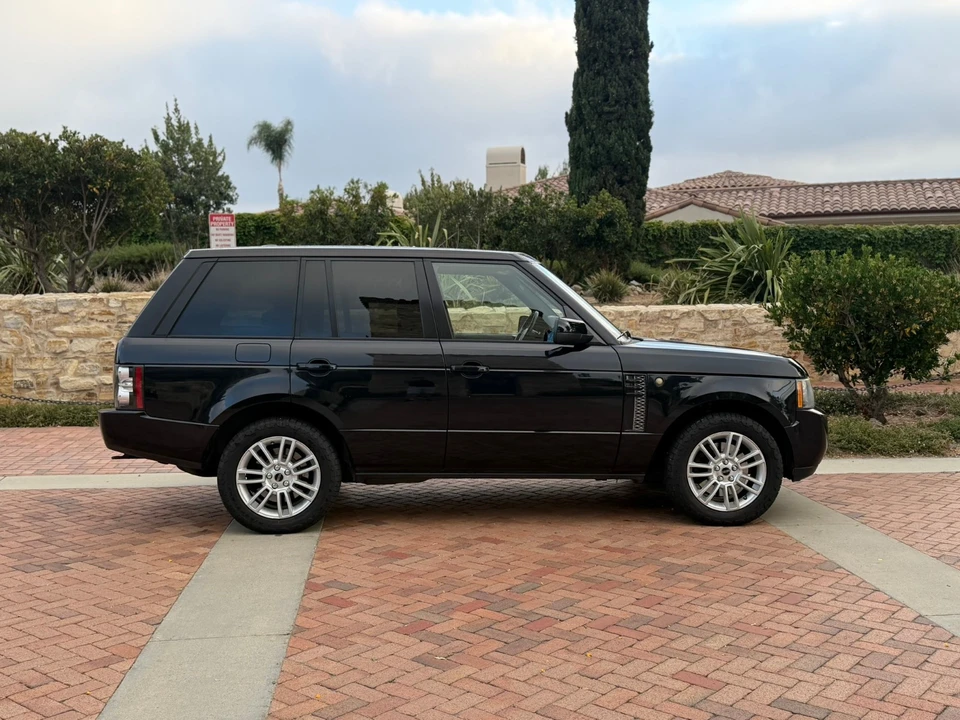 2012 Land Rover Range Rover L322 - Image 9 of 30