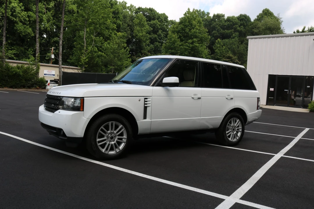 2012 Land Rover Range Rover L322 - Image 10 of 31