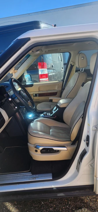 2012 Land Rover Range Rover L322 - Image 3 of 4