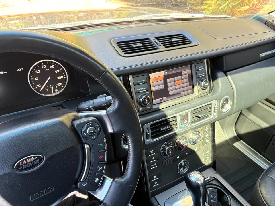2012 Land Rover Range Rover L322 - Image 17 of 21