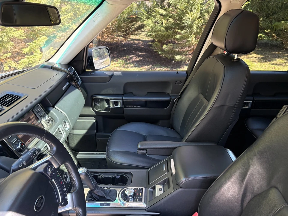 2012 Land Rover Range Rover L322 - Image 20 of 21