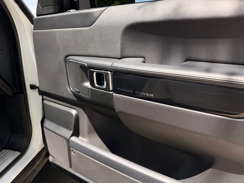 2012 Land Rover Range Rover L322 - Image 13 of 20