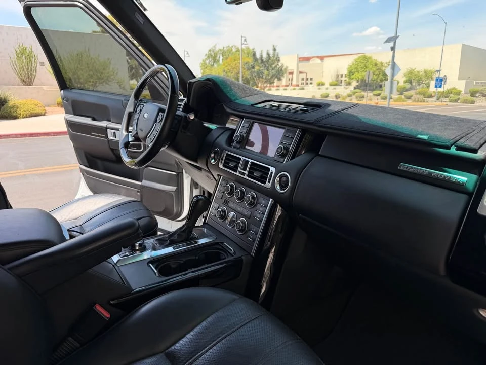 2012 Land Rover Range Rover L322 - Image 11 of 20