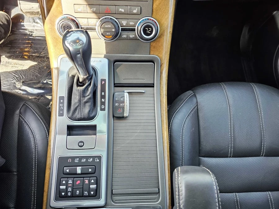 2012 Land Rover Range Rover L322 - Image 5 of 10