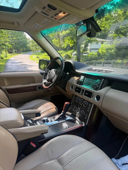 2012 Land Rover Range Rover L322 - Image 8 of 10