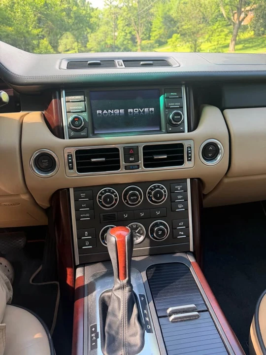 2012 Land Rover Range Rover L322 - Image 10 of 10