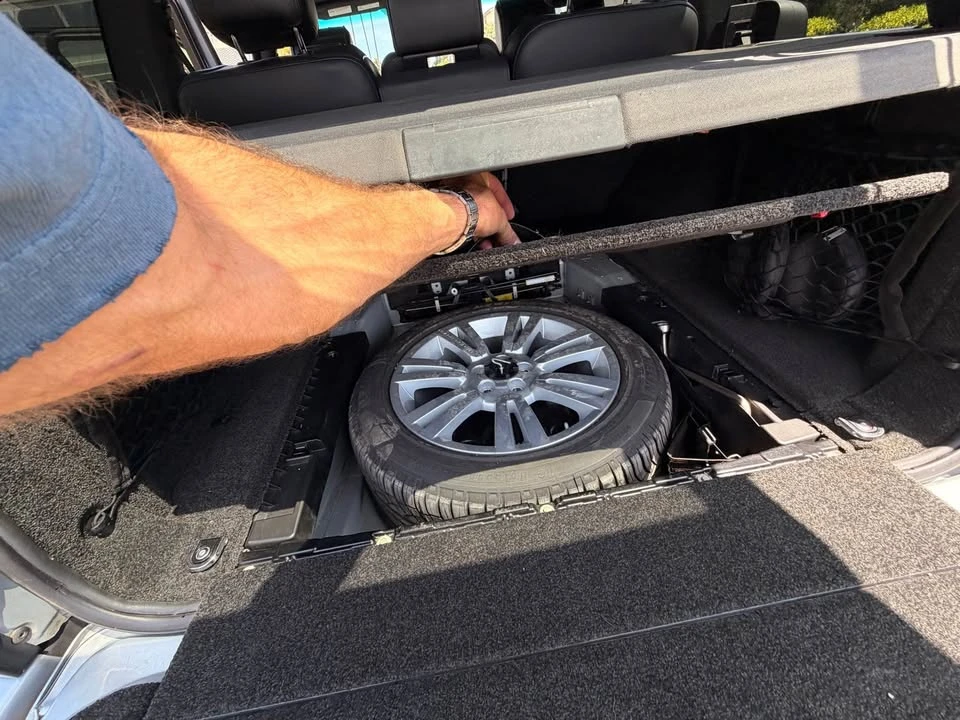 2012 Land Rover Range Rover L322 - Image 12 of 18