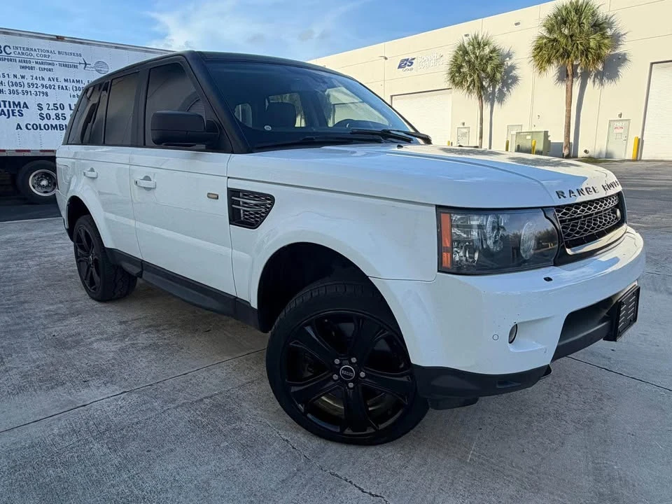 2012 Land Rover Range Rover L322 - Image 2 of 11