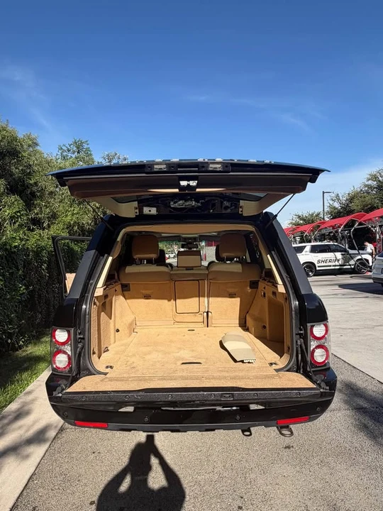 2012 Land Rover Range Rover L322 - Image 9 of 16