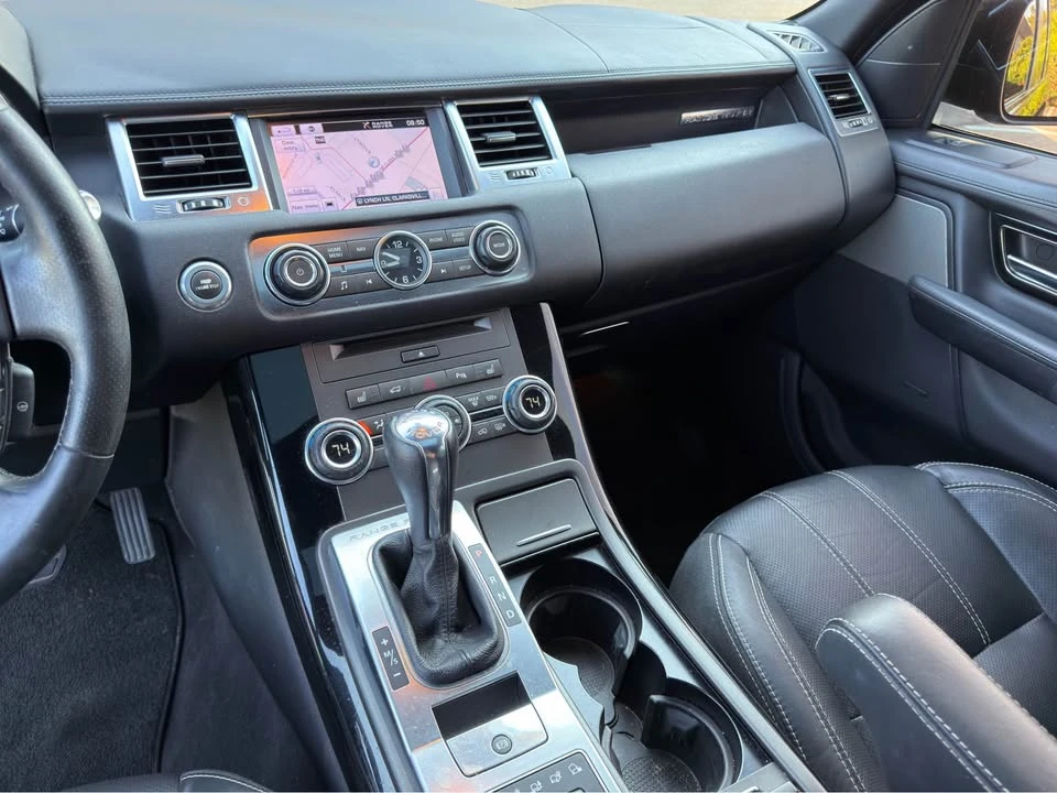 2012 Land Rover Range Rover L322 - Image 12 of 17