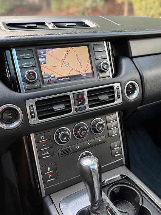2012 Land Rover Range Rover L322 - Image 14 of 19