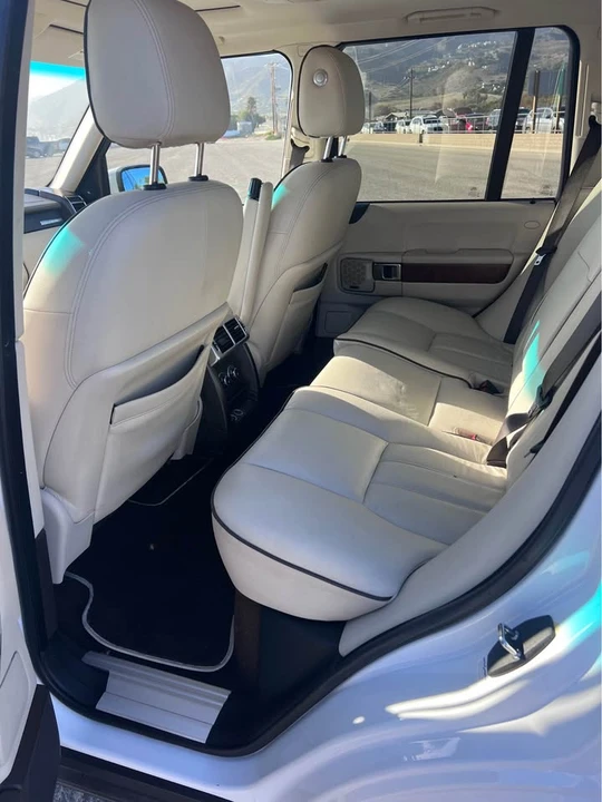 2012 Land Rover Range Rover L322 - Image 9 of 20