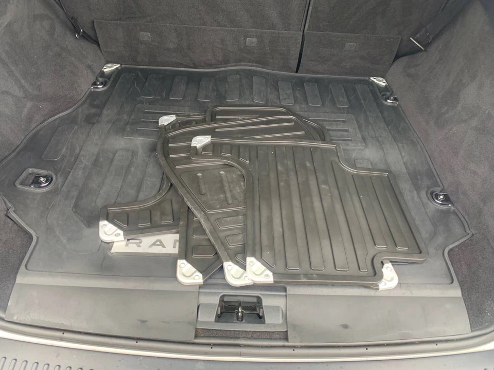 2012 Land Rover Range Rover L322 - Image 14 of 21