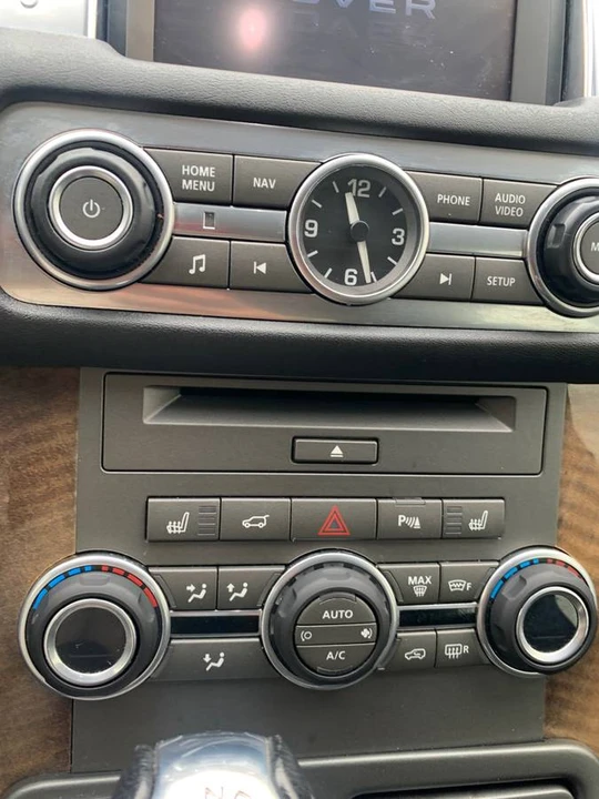 2012 Land Rover Range Rover L322 - Image 18 of 21