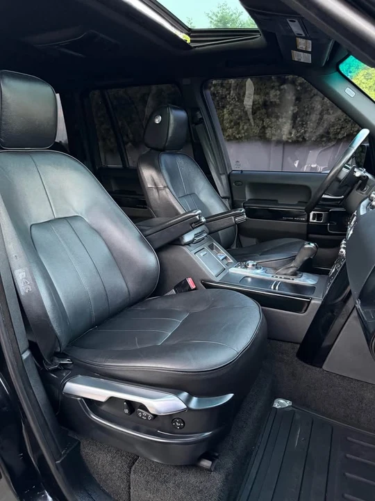 2012 Land Rover Range Rover L322 - Image 10 of 14