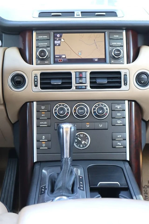 2012 Land Rover Range Rover L322 - Image 16 of 20