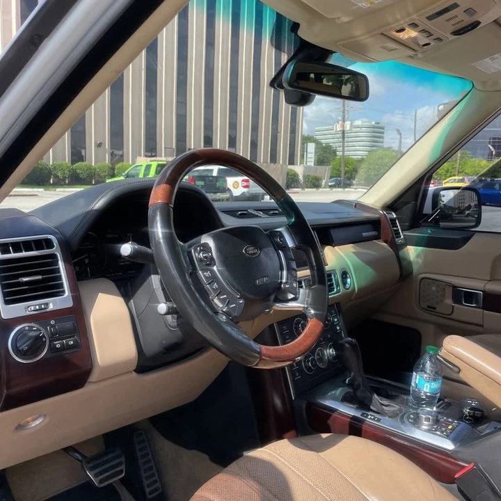 2012 Land Rover Range Rover L322 - Image 19 of 20