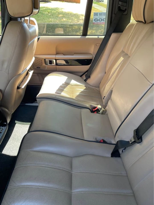 2012 Land Rover Range Rover L322 - Image 9 of 11