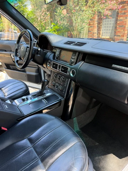 2012 Land Rover Range Rover L322 - Image 16 of 20