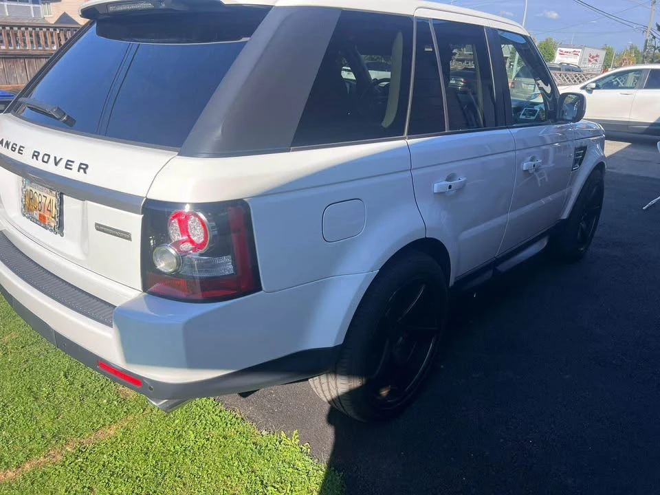 2012 Land Rover Range Rover L322 - Image 2 of 9