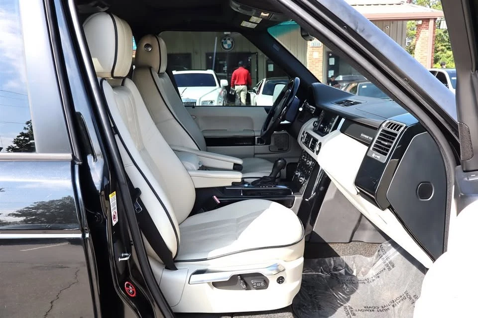2012 Land Rover Range Rover L322 - Image 17 of 20