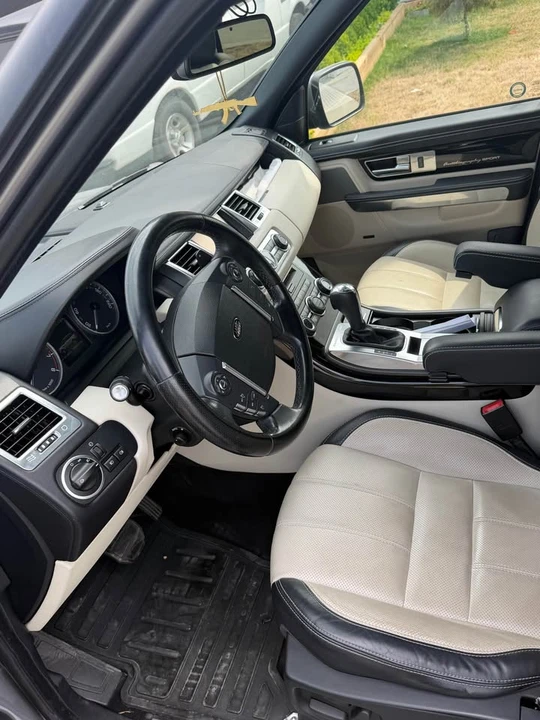 2012 Land Rover Range Rover L322 - Image 4 of 7