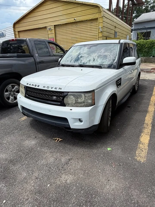 2012 Land Rover Range Rover L322 - Image 2 of 8