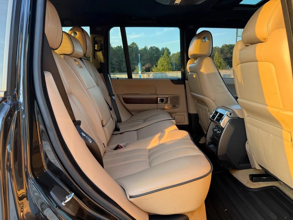 2012 Land Rover Range Rover L322 - Image 8 of 15