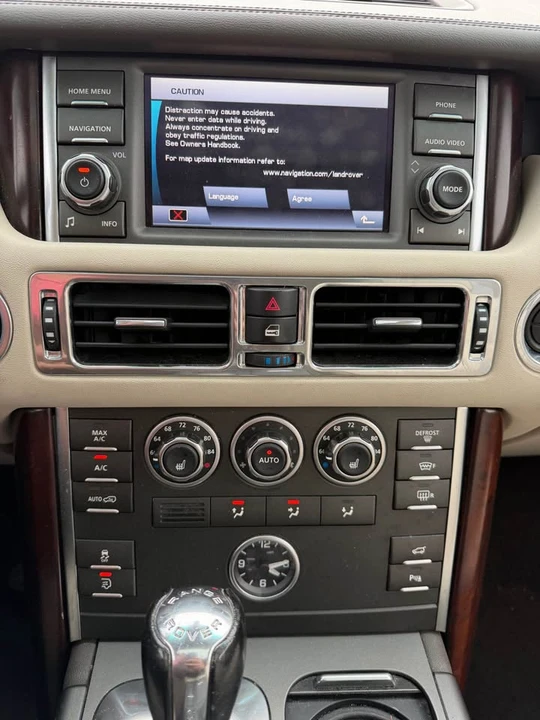 2012 Land Rover Range Rover L322 - Image 9 of 13