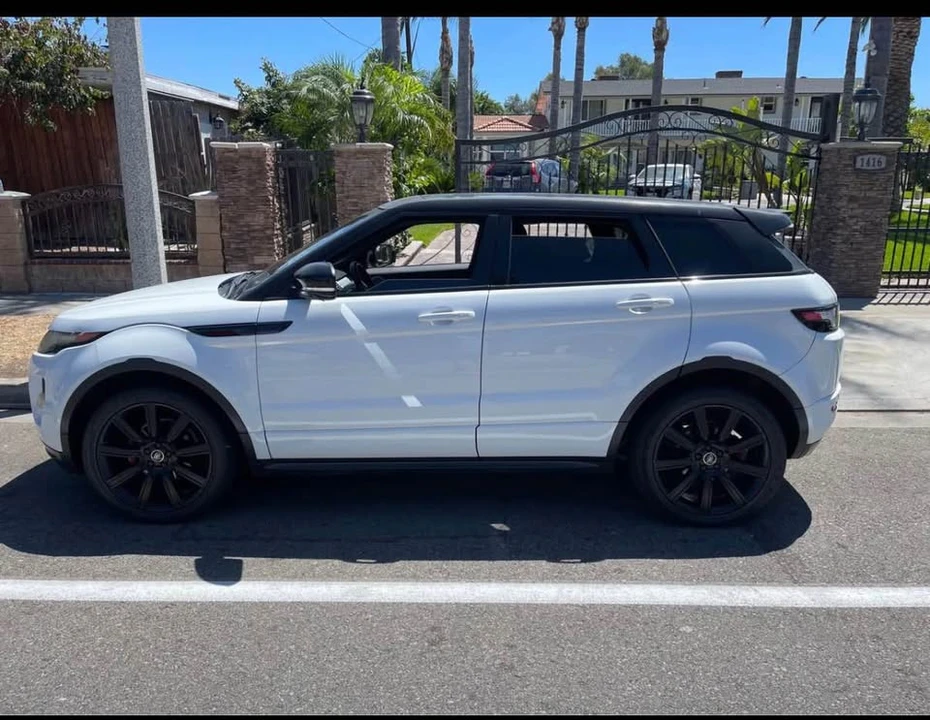 2012 Land Rover Range Rover L322 - Image 4 of 10