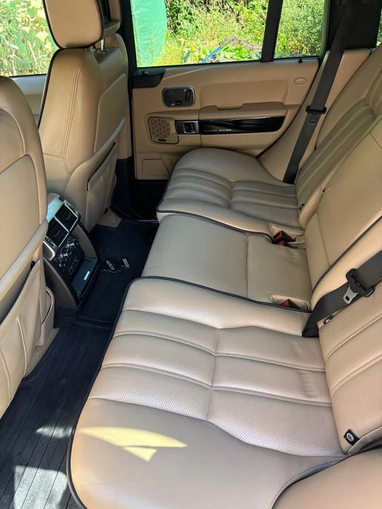 2012 Land Rover Range Rover L322 - Image 5 of 7