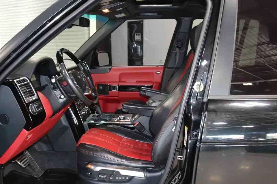2012 Land Rover Range Rover L322 - Image 11 of 17