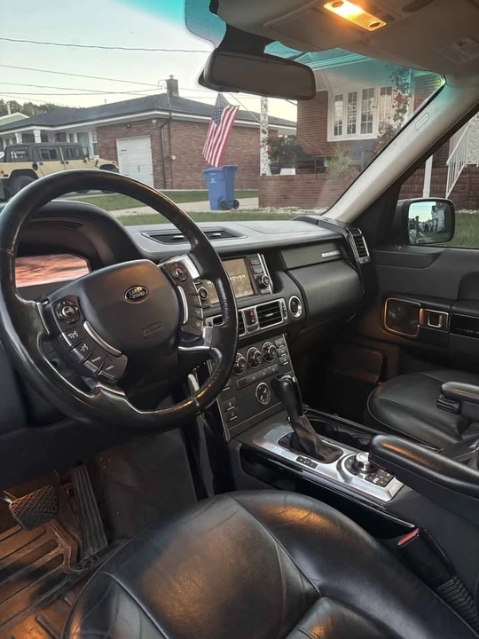 2012 Land Rover Range Rover L322 - Image 9 of 14