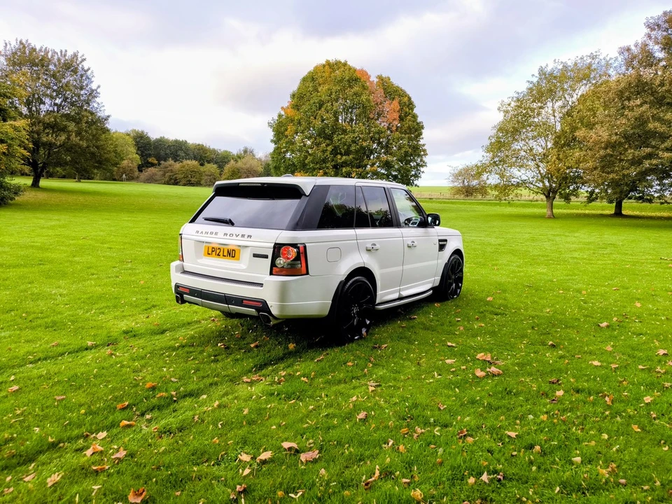 2012 Land Rover Range Rover L322 - Image 18 of 30