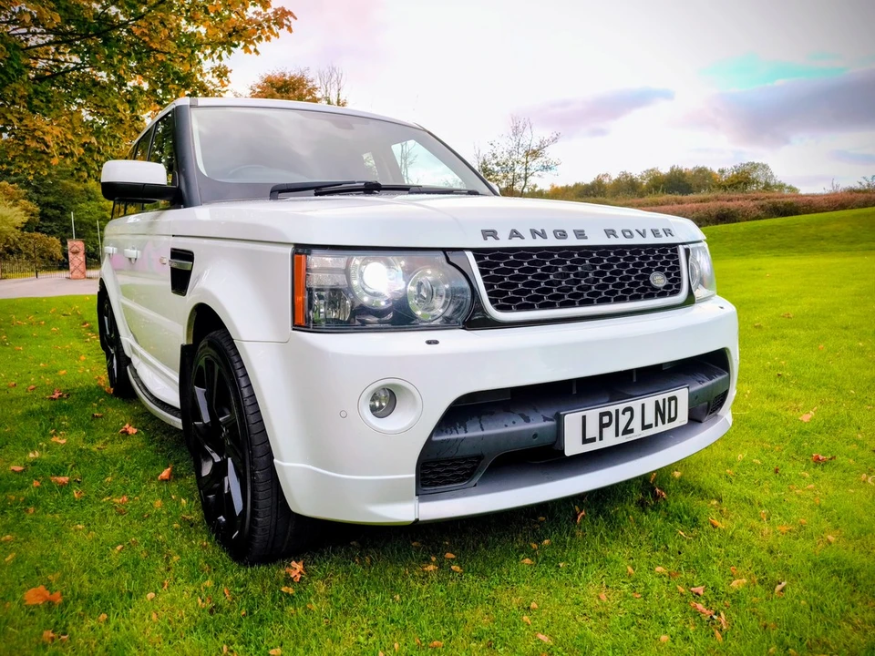2012 Land Rover Range Rover L322 - Image 10 of 30
